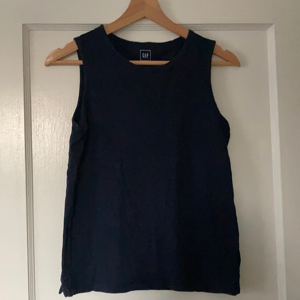 Gap navy tank top size XS